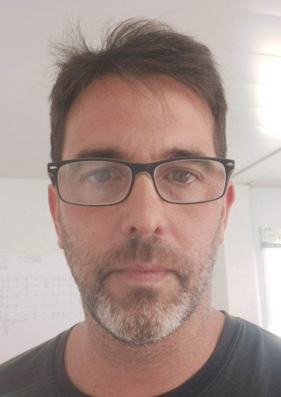 OLIVER CARRASCO CASTAÑO