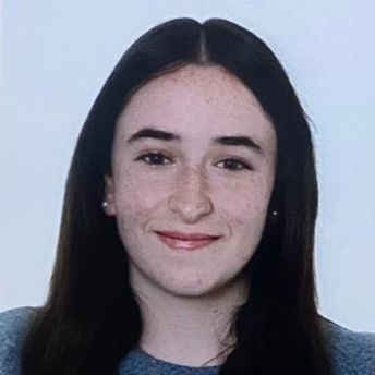 ADRIANA RIVA VILLALOBOS