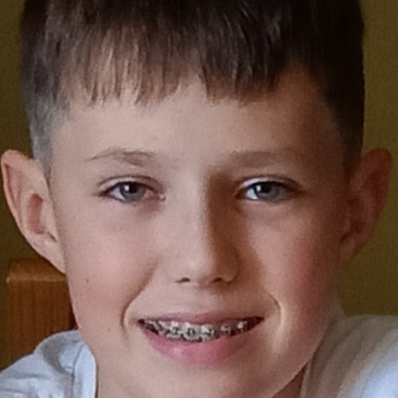 ROBERTO SENACH TEZANOS