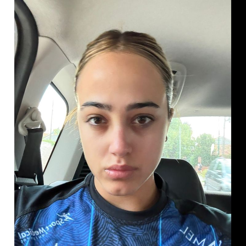 ABRIL BELEN BUSTAMANTE