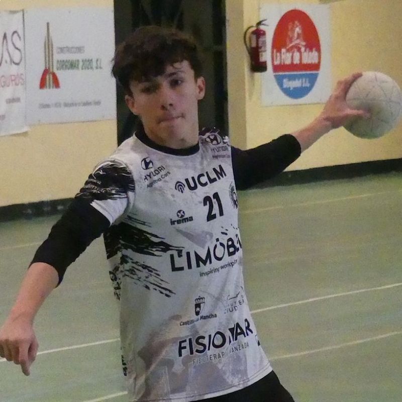 MAXIMO VIÑAS PINO