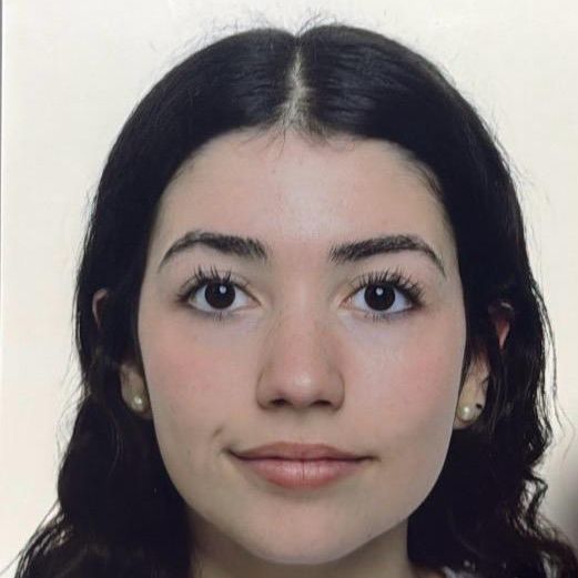 PATRICIA  LANZAS PORRAS