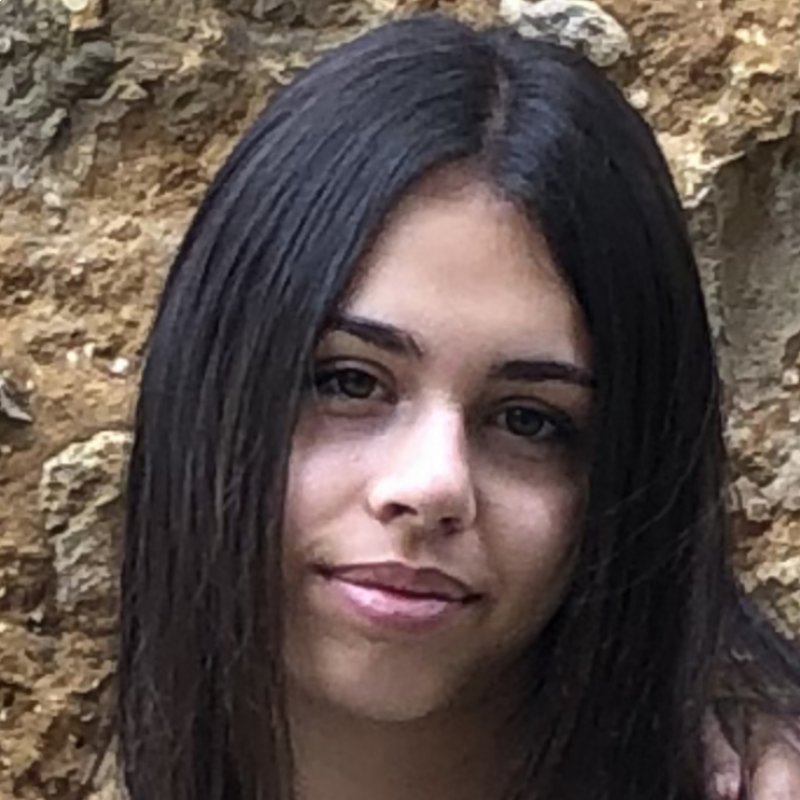 LARA ESPEL MOYANO