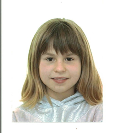 NAHIA  OLLETA BERNAL