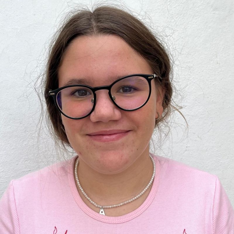 AHINARA CORREA LOPEZ