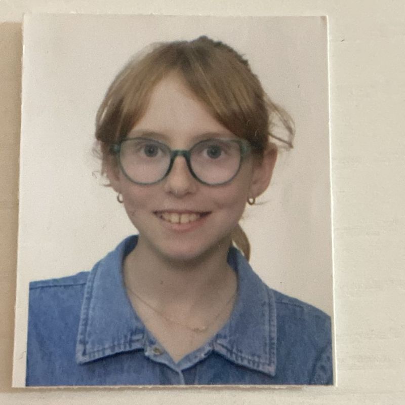 PAULA GOMEZ CASTEJON