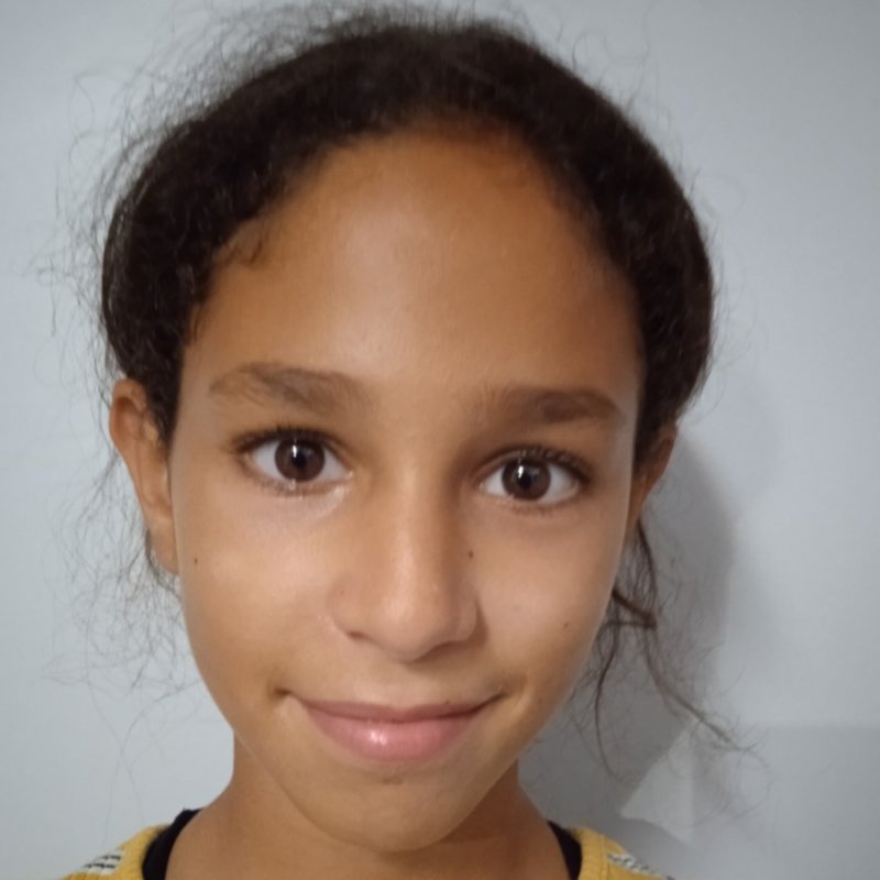 ZINEB EL FAOUZE MAKDAD