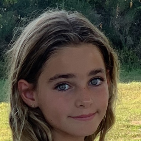 VALENTINA  DE LUCA PUVILL