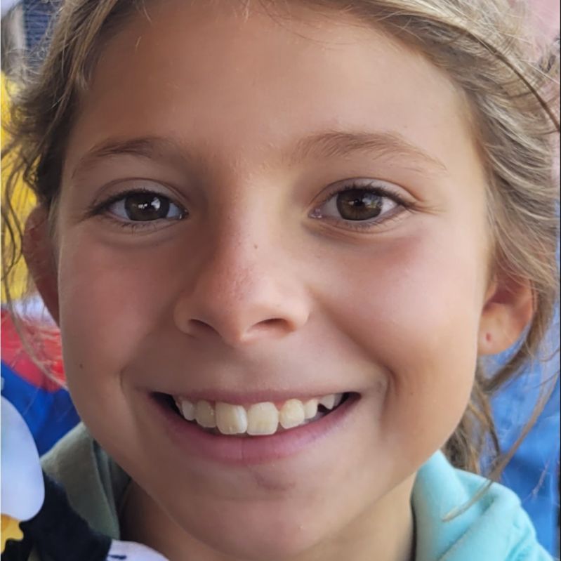 LLIVIA CORNELLA SAMPONS