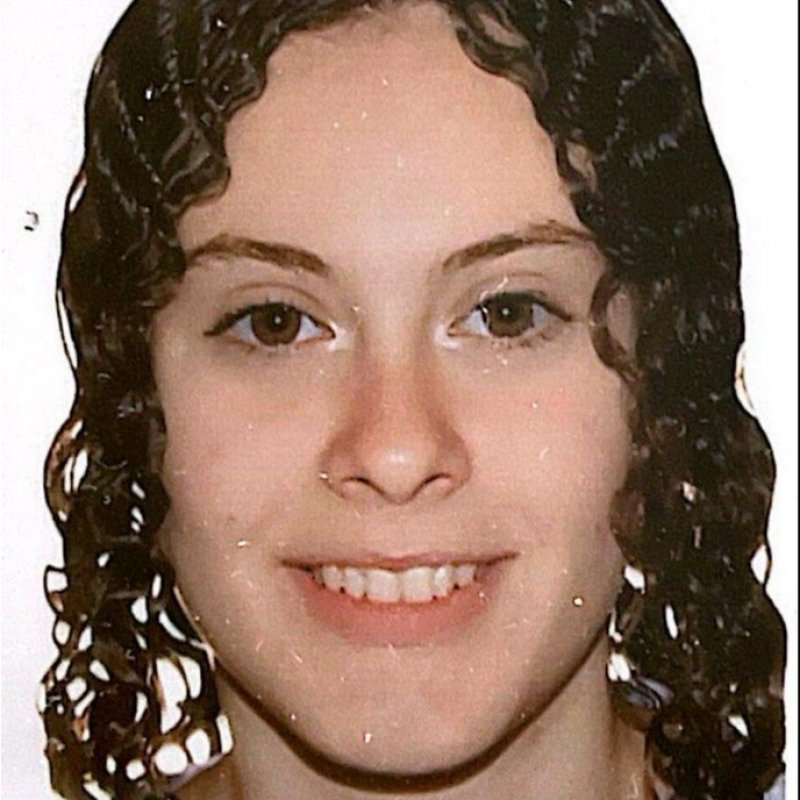 CARLA ALCOBENDAS CAMUÑAS