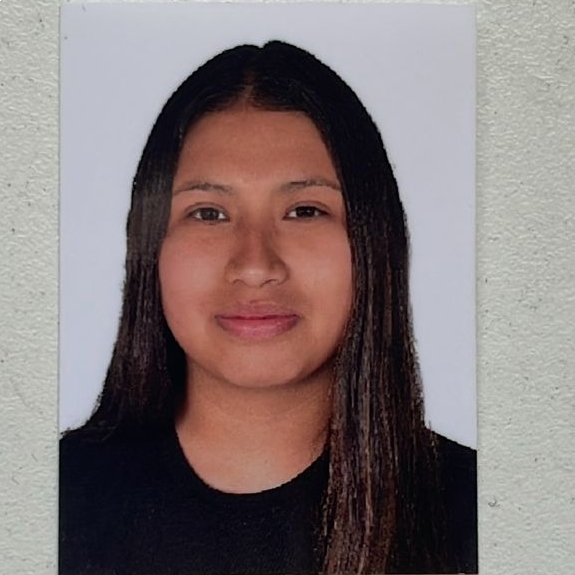 AINHOA NOEMI MACEDO MONCADA