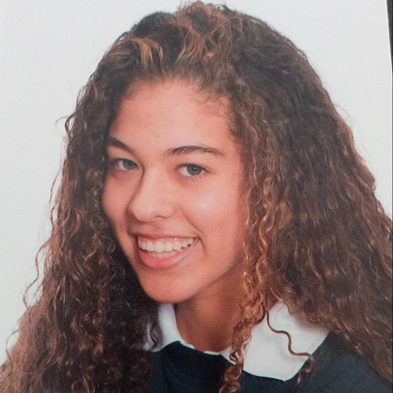 MARIA VICTORIA GOMEZ ESCALONA