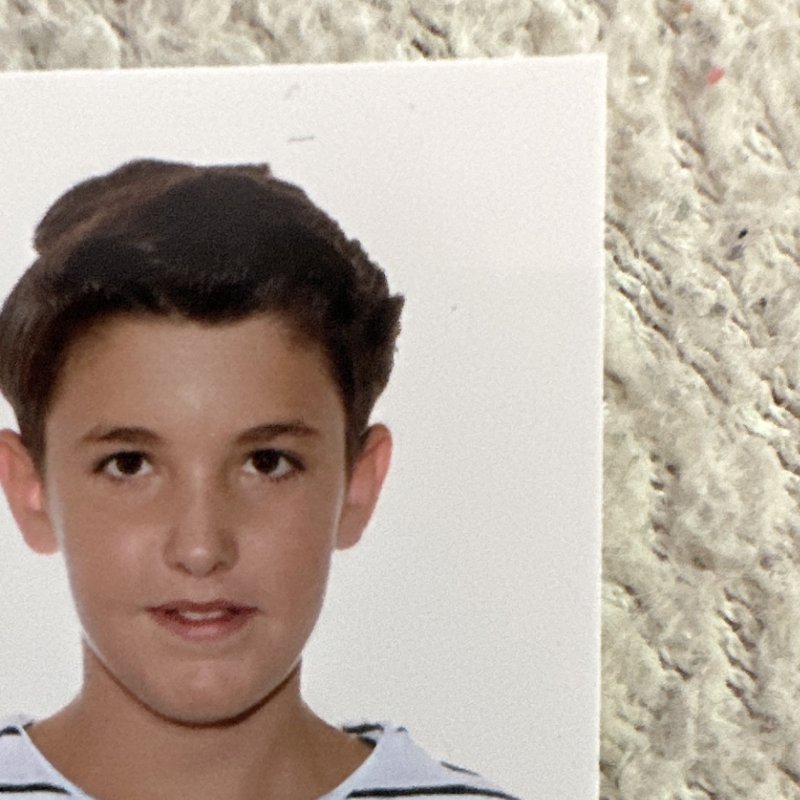 HUGO  CABEZAS AIJON 