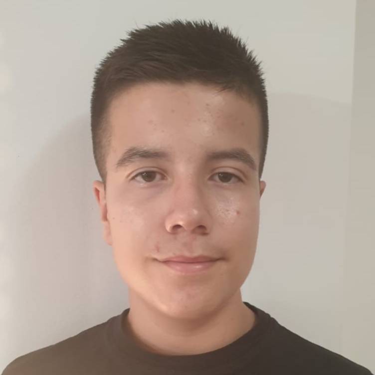 ERIK LEONEL SALAZAR NOREIKA
