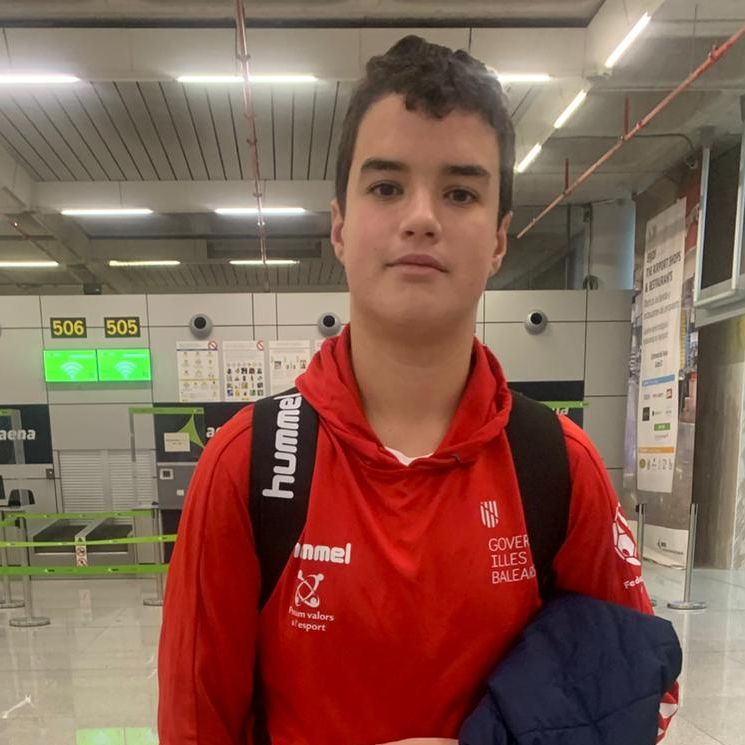 IKER OLIVA LOPEZ
