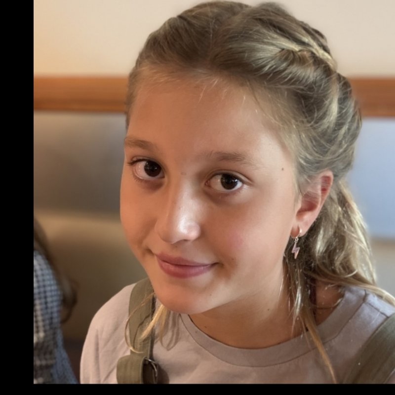 PAULA MARIA POOL PARRILLA