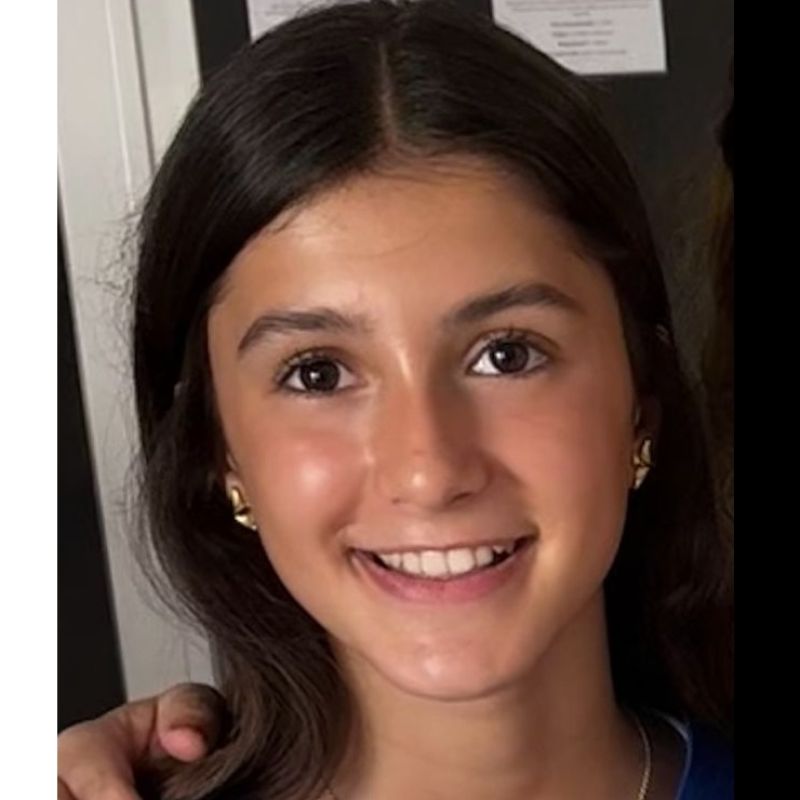 CARMEN IZAL CARLOS