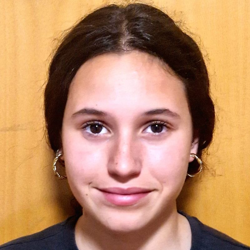 ADRIANA MAYORAL VELA