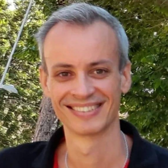 AGUSTIN GUMPERT MOZAS