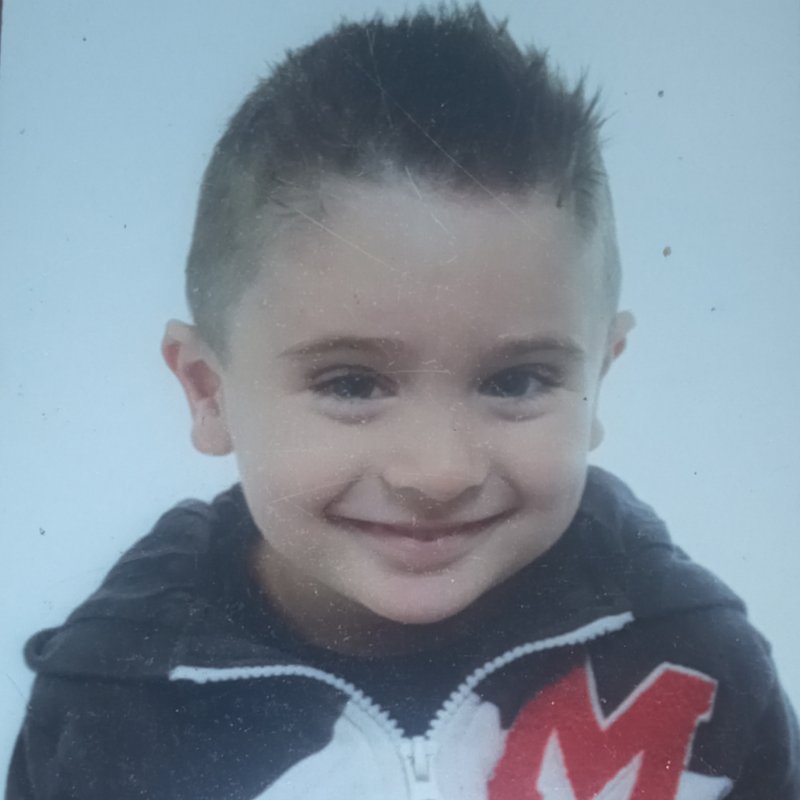 IZAN GONZALEZ ROMAN