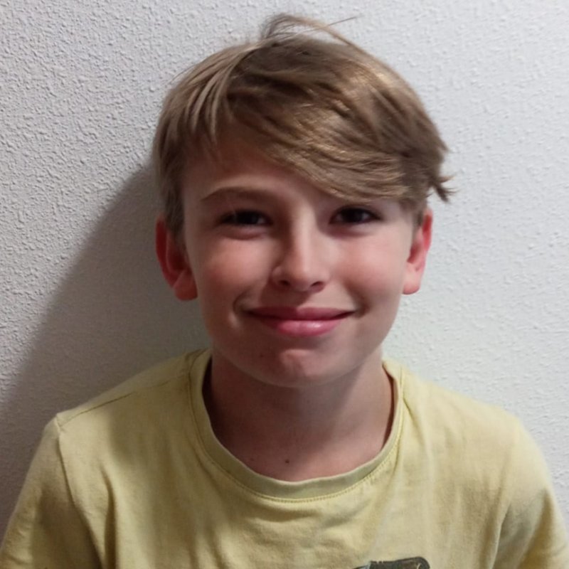 IBON  ISCAR EZCURDIA