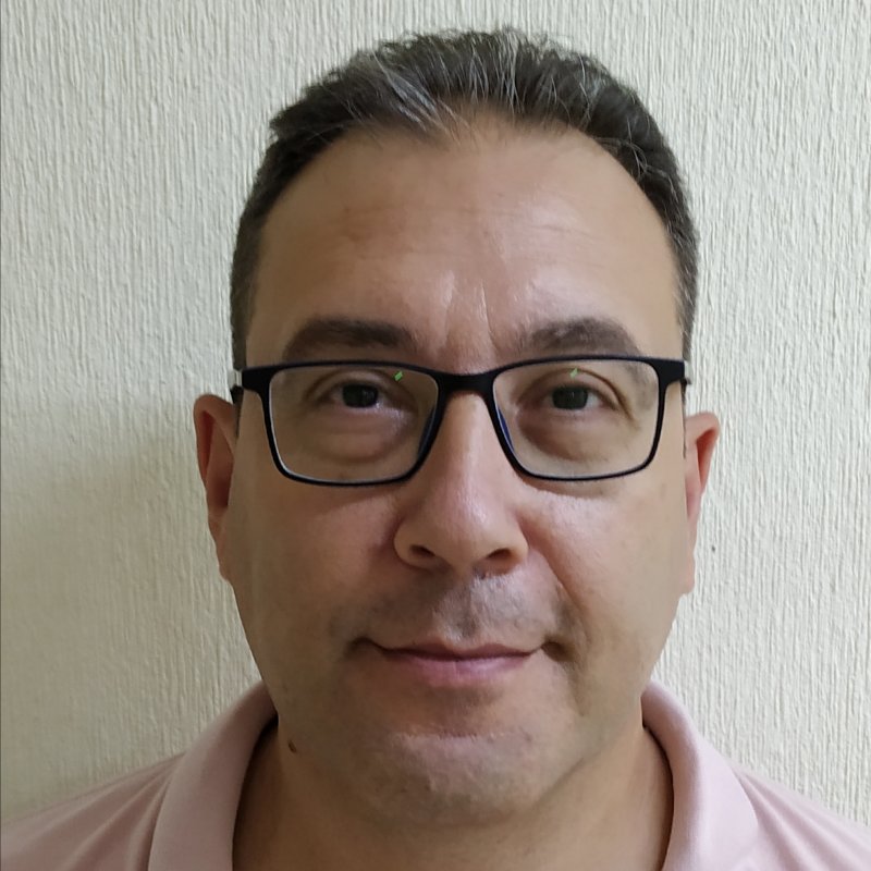 VICENTE MOYA SEGURA