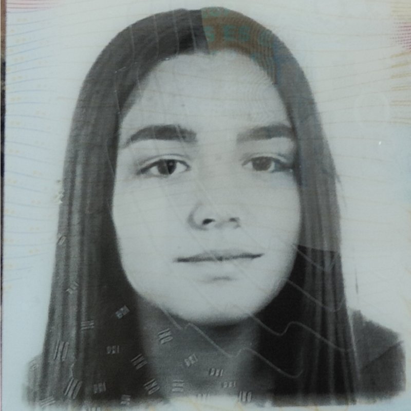 XAYLA ANDREA ESPADA EXPOSITO