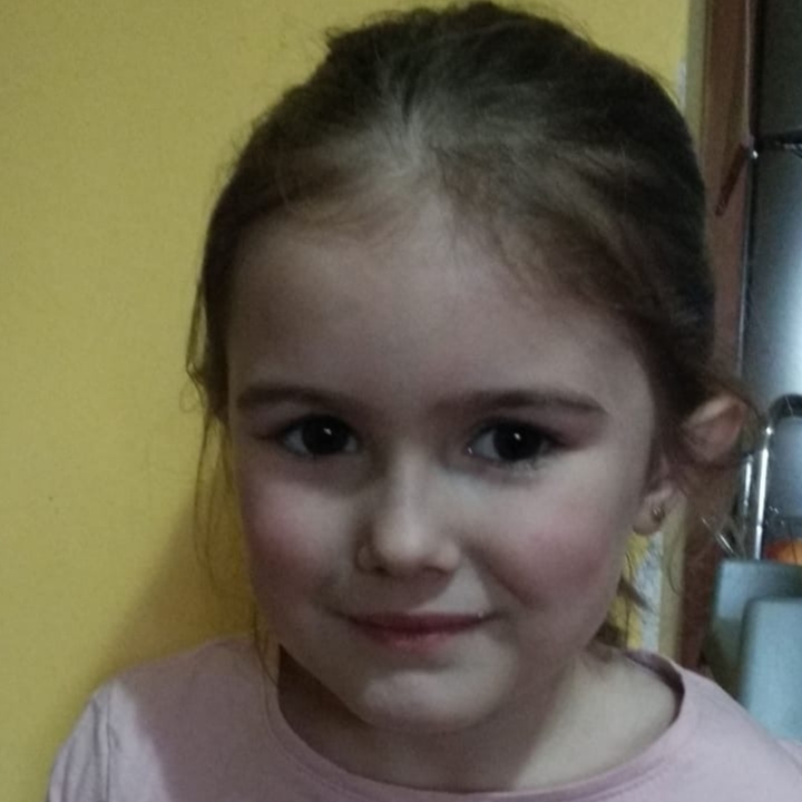 LAURA LORENZO CASTRO