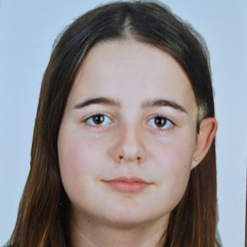 LUCIA EZPELETA PACHE