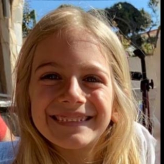 ELA  MANZANERA CIVICO