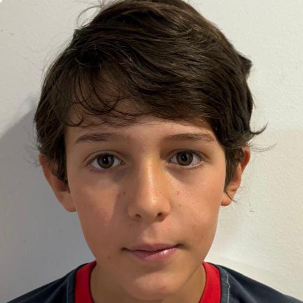 ISAAC  PIÑUELA ARES