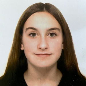 LOLA  GARCIA HERNANDEZ