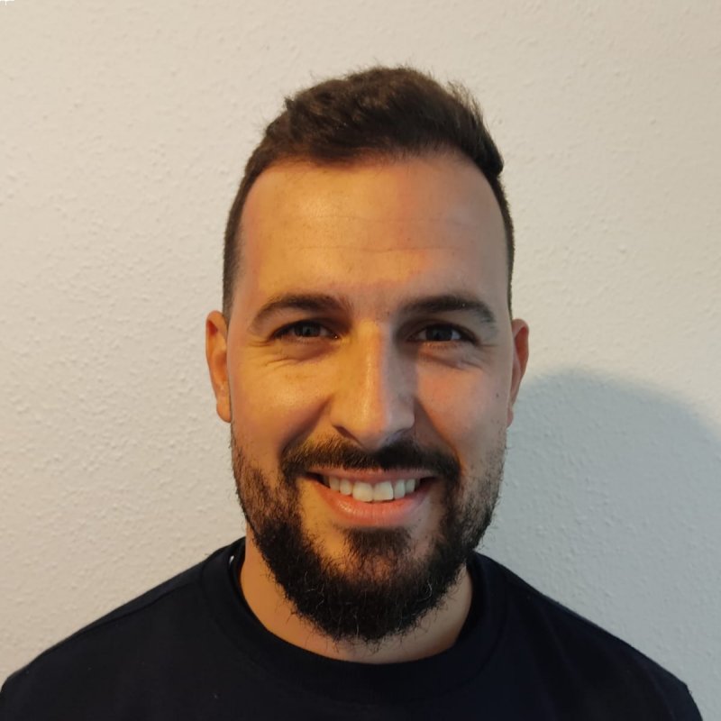 CARLOS MARTINEZ MORALES