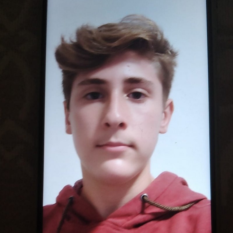 HUGO GABRIEL RUIZ JURADO