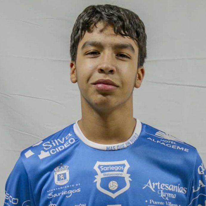 IAN  DE GODOS MENDES-ESTEVES