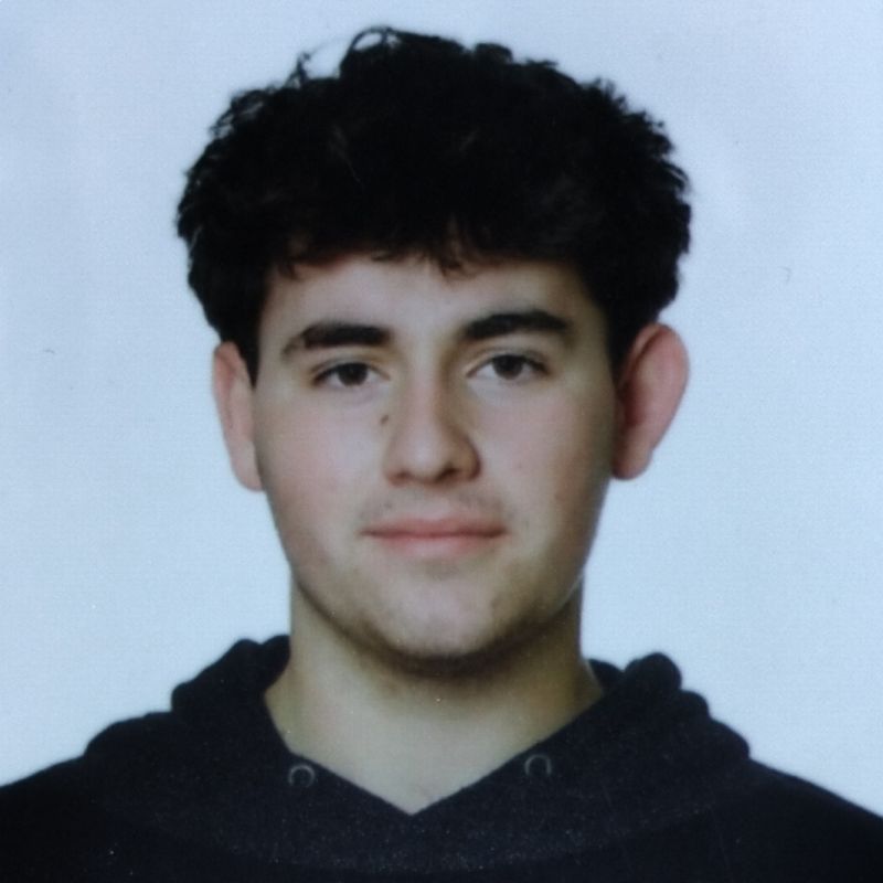 ADRIAN TORRES ROJO