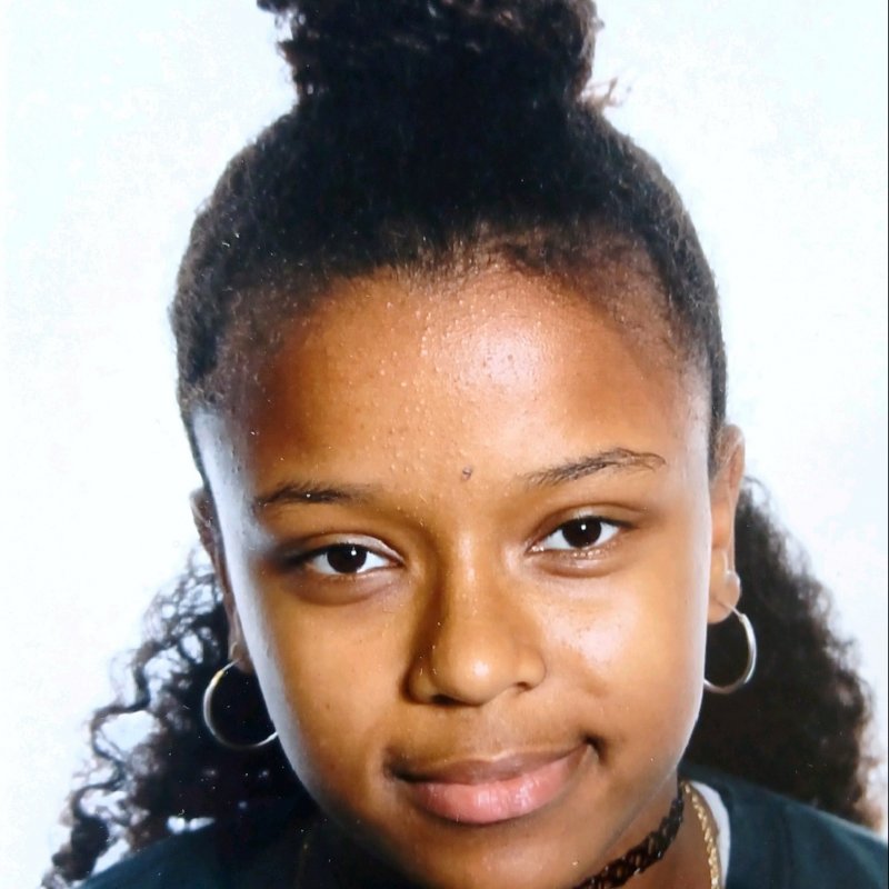 AYANA ROZA MARTIN LOPEZ