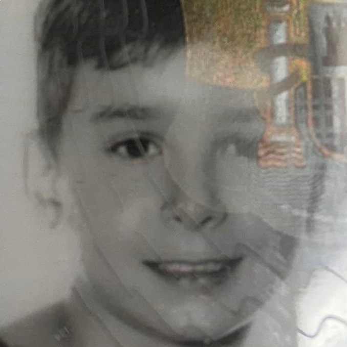 ADRIÀ LLOVERAS LLUNELL