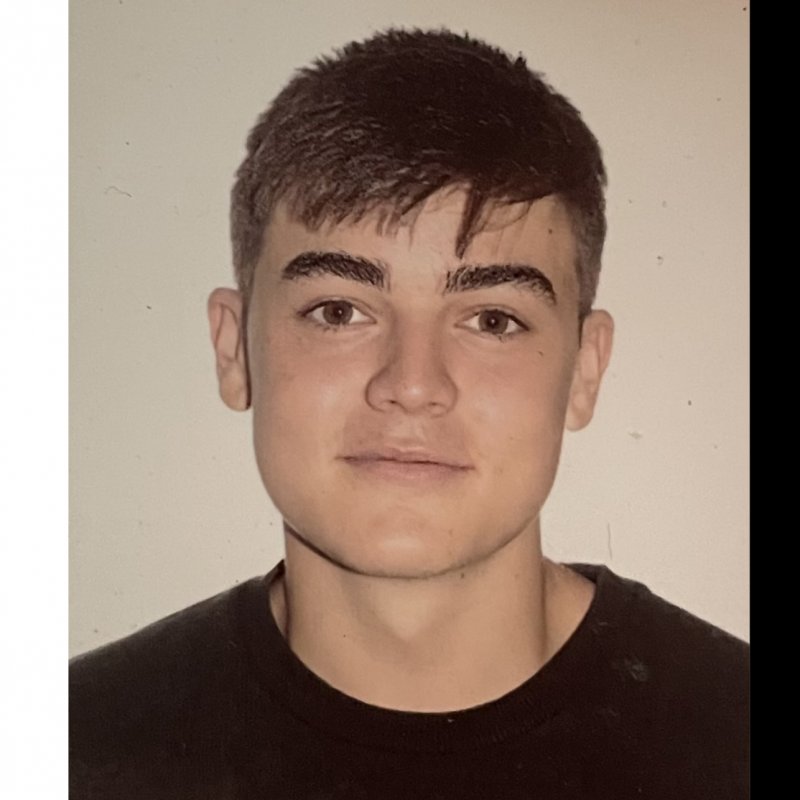 SIMON  RIVELA SANTOS