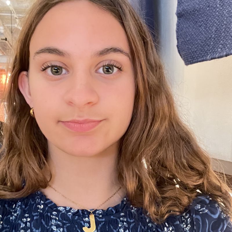 JULIA  RECHE HERNANDEZ