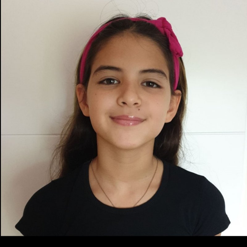 ISABELLA LEON HEREDIA