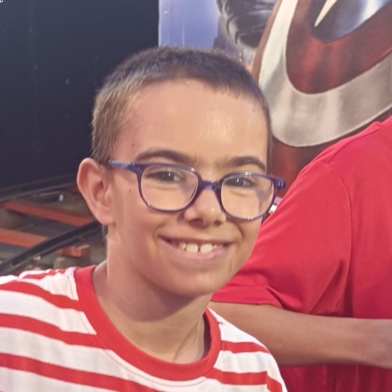 ADRIAN  GONZALEZ IZQUIERDO 