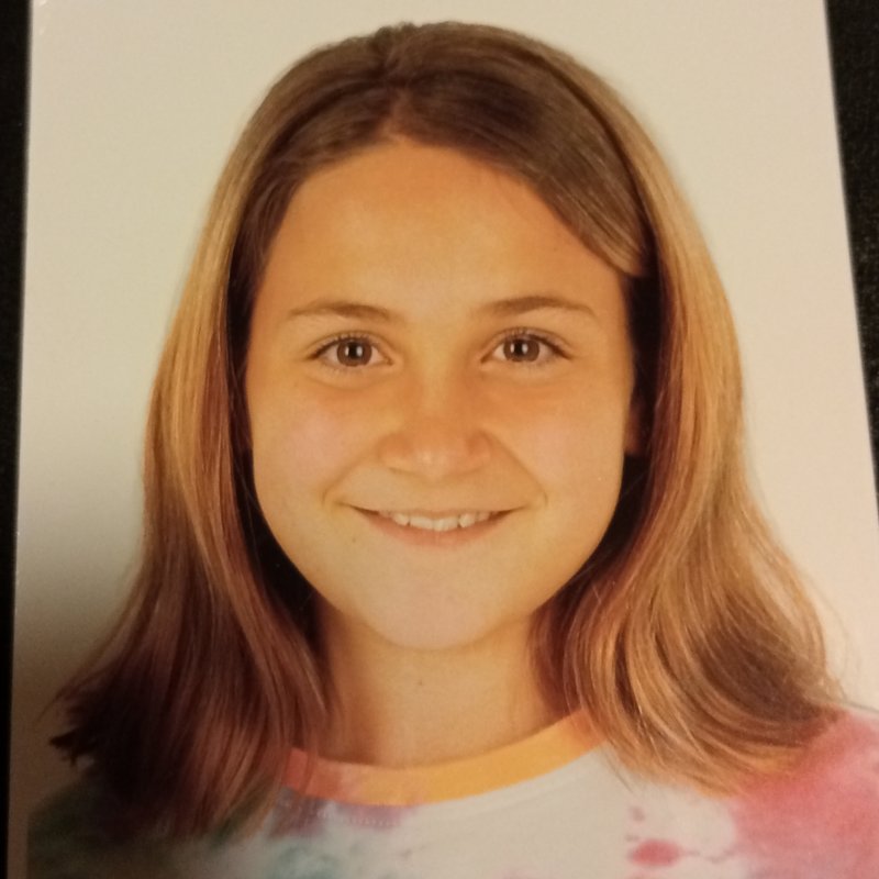 ARIANA LORENTE CARRASCO 