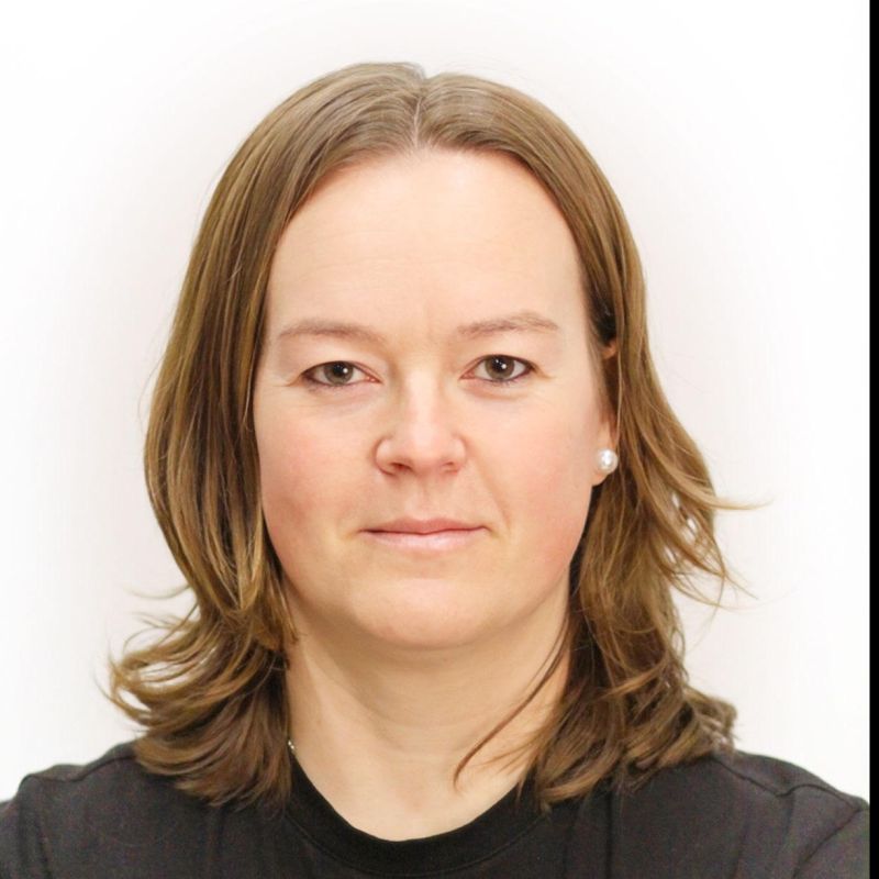 MIREN GOZATEGUI URBIETA