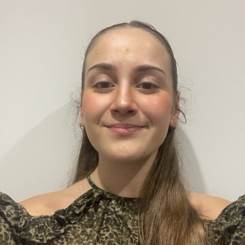 ARIANA LORENTE CARRASCO 