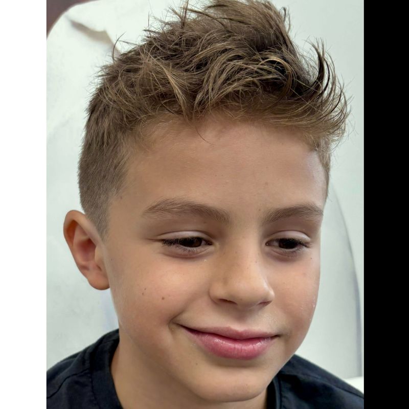 HUGO  MERIDA DE CASTRO