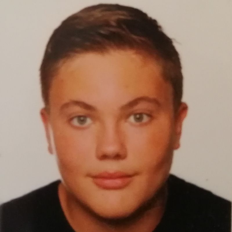 HUGO MACIAS MARTINEZ