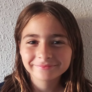 LAURA SANDONIS GROLIMUND