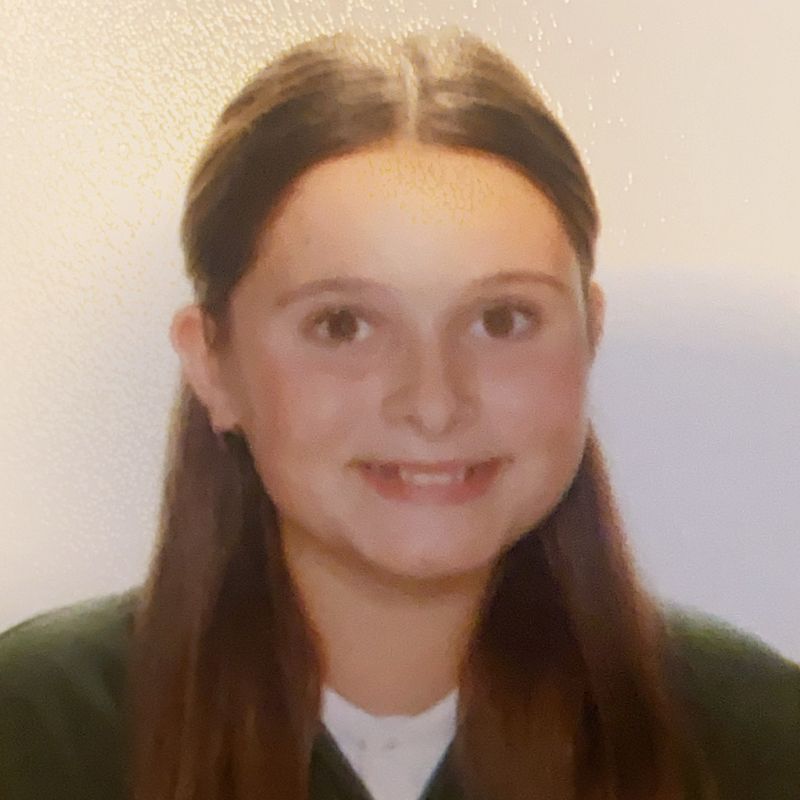 DANIELA VICTORERO CASTAÑON