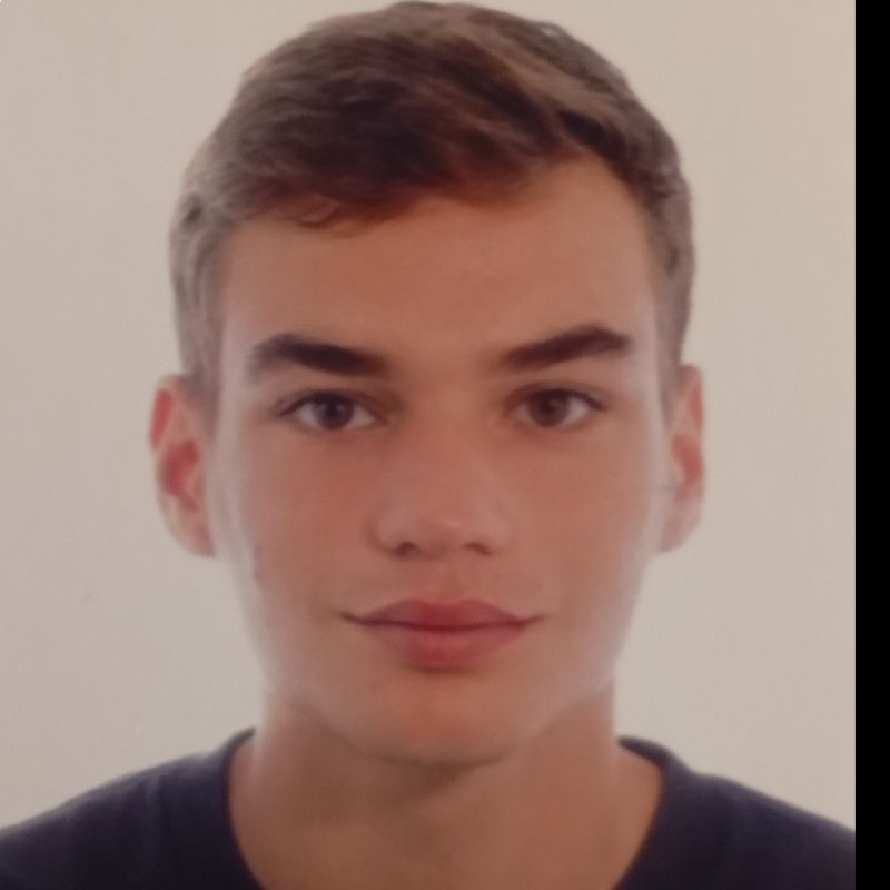 LIAM MARAVER
